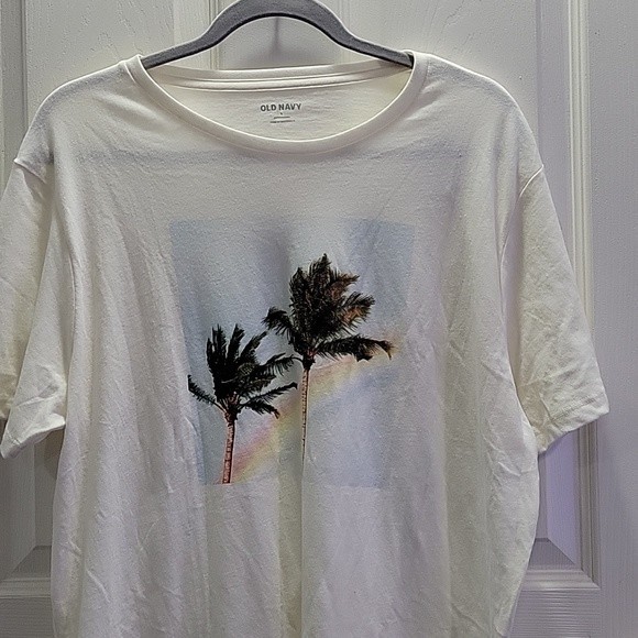 NWT Old Navy Plus Size Palm Trees and Rainbow Graphic T-Shirt Size Large - Picture 6 of 6